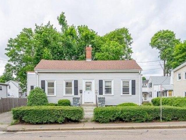 4 bedroom, Quincy MA 02169 104761990