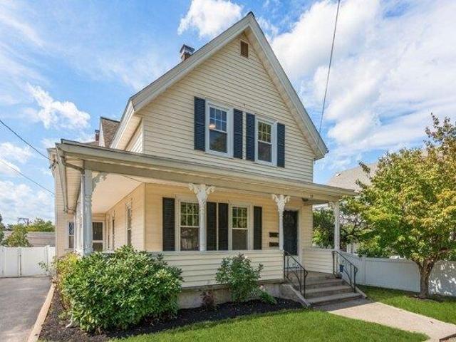 4 bedroom, Quincy MA 02169 105548232