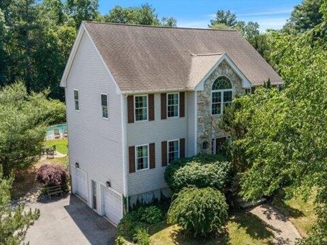 4 bedroom, Rowley MA 01969 104409851