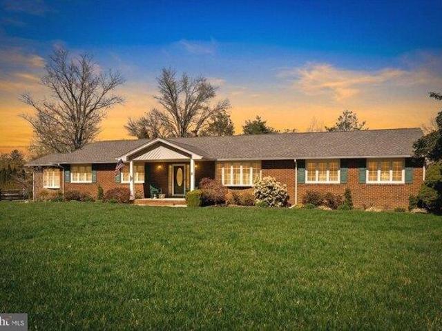4 bedroom, Robbinsville NJ 08691 105292059