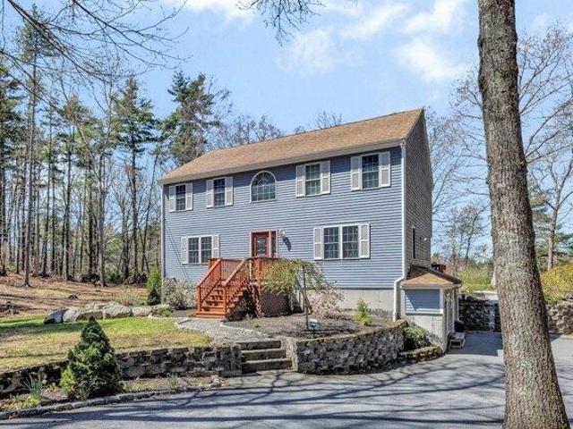 4 bedroom, Rochester MA 02770 105679529