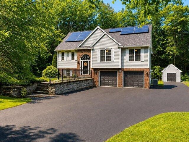 4 bedroom, Rochester NH 03868 105402984