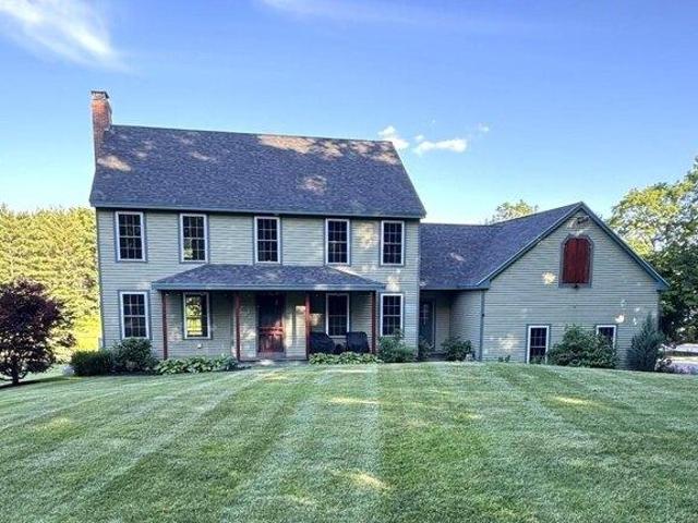 4 bedroom, Rollinsford NH 03869 105648027