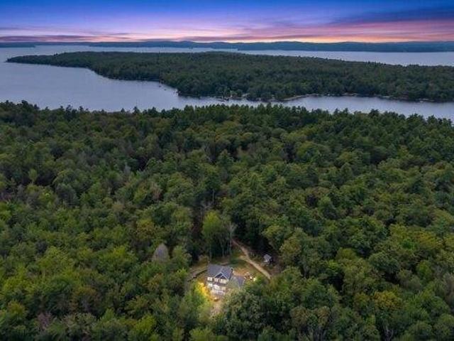 4 bedroom, Raymond ME 04071 105814515