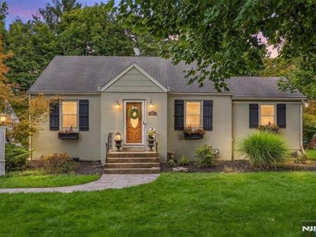 4 bedroom, Ramsey NJ 07446 105695029