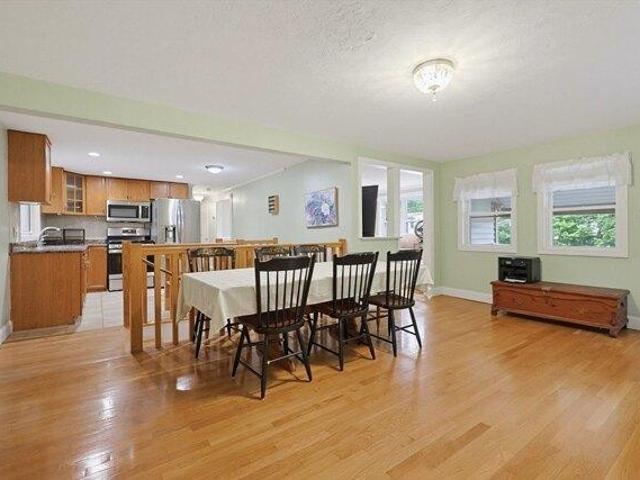 4 bedroom, Randolph MA 02368 105496975