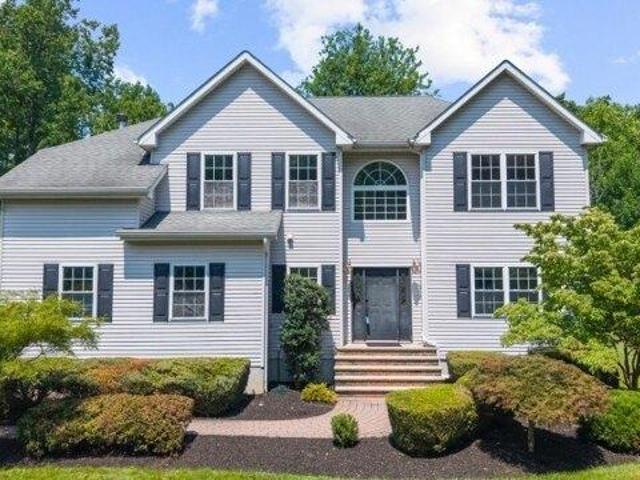 4 bedroom, Raritan NJ 08822 105190085