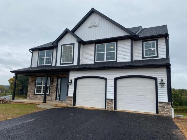 4 bedroom, Reading PA 19605 105482515