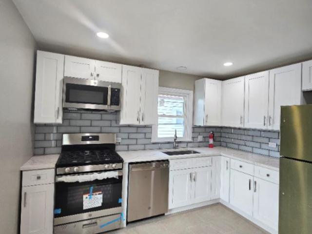 4 bedroom, River Grove IL 60171 LS104817360