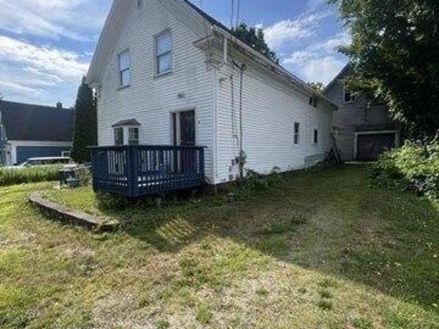 4 bedroom, Richmond ME 04357 105749543