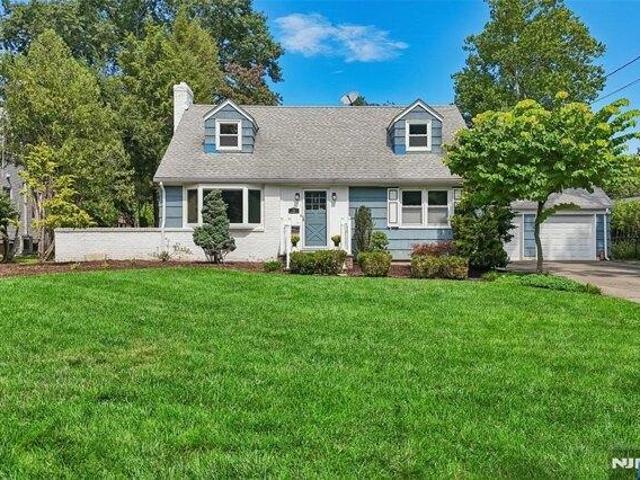 4 bedroom, Ridgewood NJ 07450 105536716