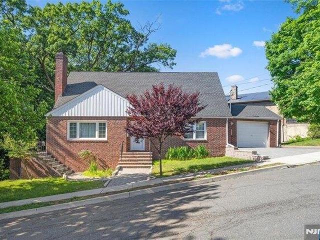 4 bedroom, Ridgefield NJ 07657 105661216