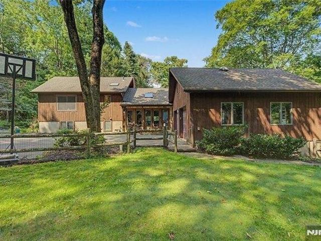 4 bedroom, Ringwood NJ 07456 105711614