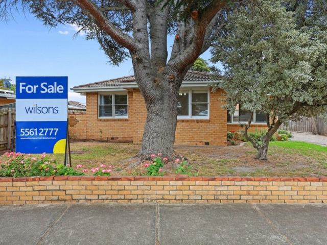 4 BEDROOMS IN PRIME LOCATION