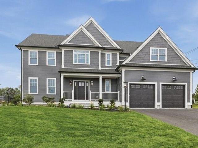 4 bedroom, Woburn MA 01801 105383053