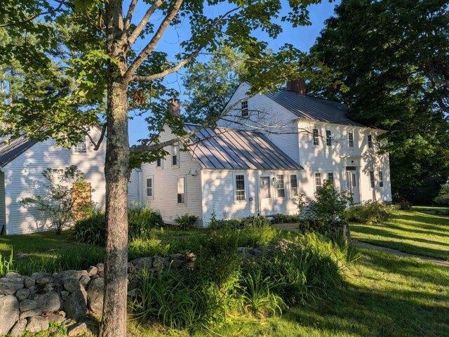 4 bedroom, Wolfeboro NH 03894 105682589