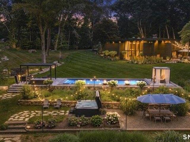 4 bedroom, Woodbridge CT 06525 105440512