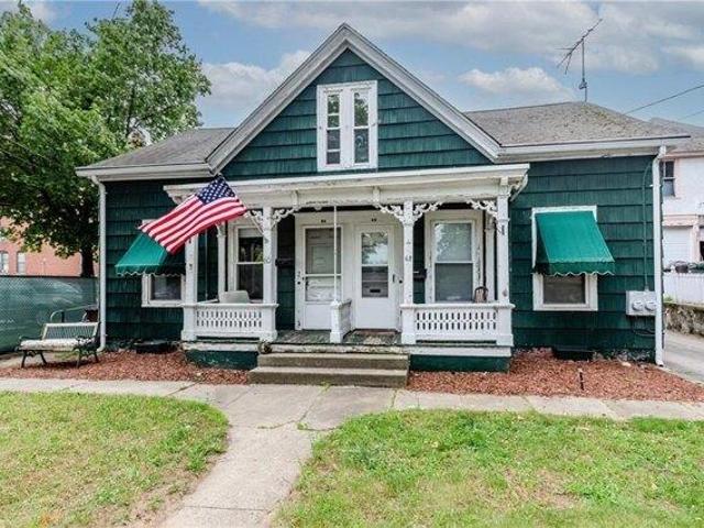 4 bedroom, Woonsocket RI 02895 104542228