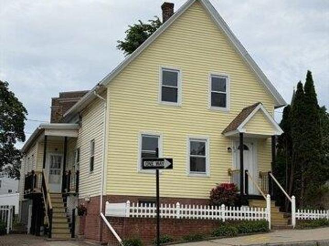 4 bedroom, Worcester MA 01604 104482022