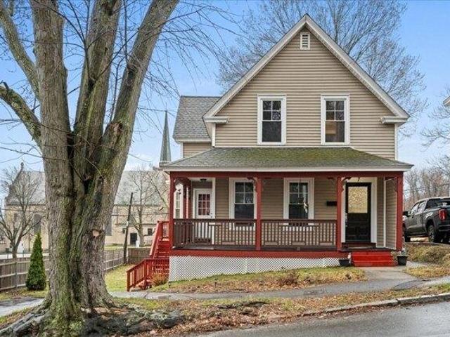 4 bedroom, Worcester MA 01605 104444393