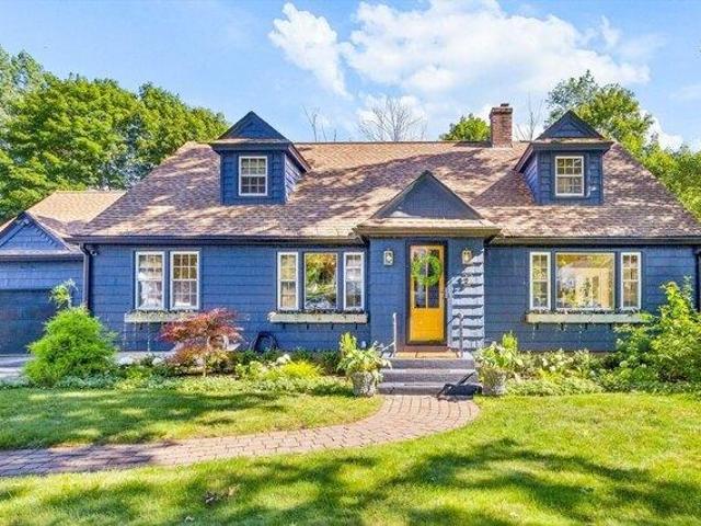 4 bedroom, Worcester MA 01602 105340874