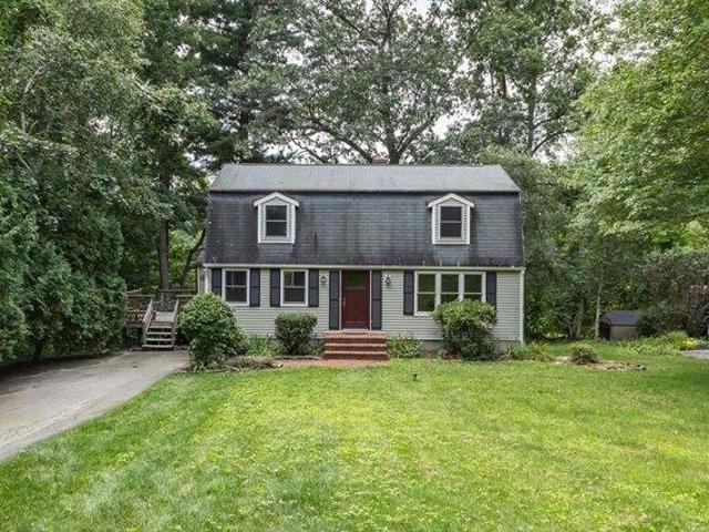 4 bedroom, Worcester MA 01602 105351792