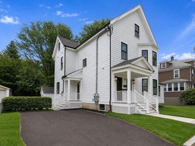 4 bedroom, Watertown MA 02472 105424780