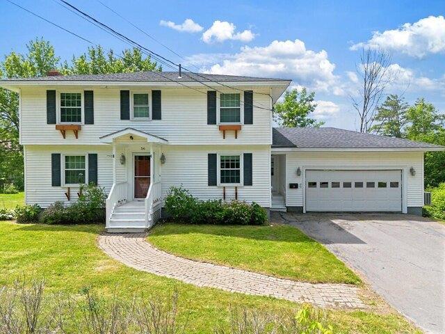 4 bedroom, Waterville ME 04901 105888318