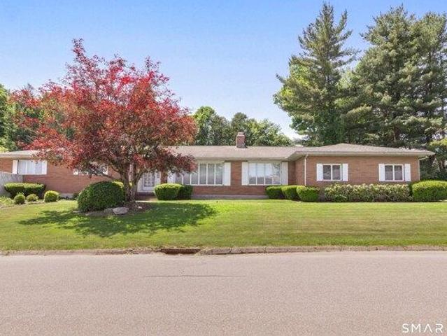 4 bedroom, Waterbury CT 06708 104788630