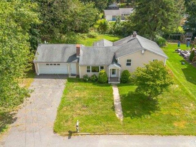 4 bedroom, Waterbury CT 06710 105681664