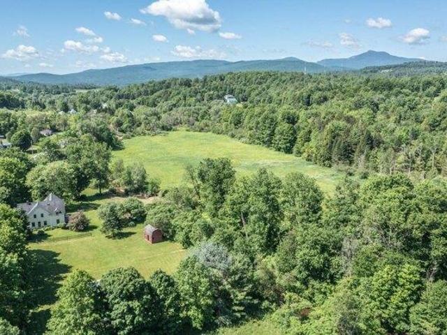 4 bedroom, Waterbury VT 05677 105418234