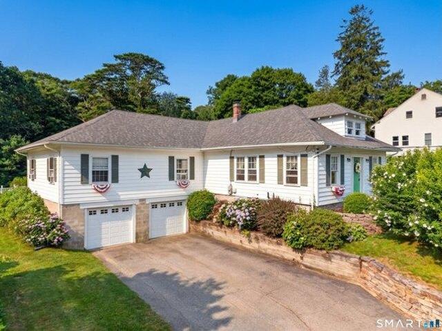 4 bedroom, Waterford CT 06375 105710346