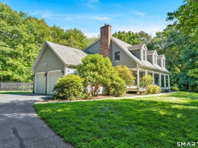 4 bedroom, Waterford CT 06385 105515125