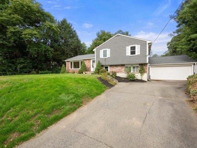 4 bedroom, Wayland MA 01778 105537011