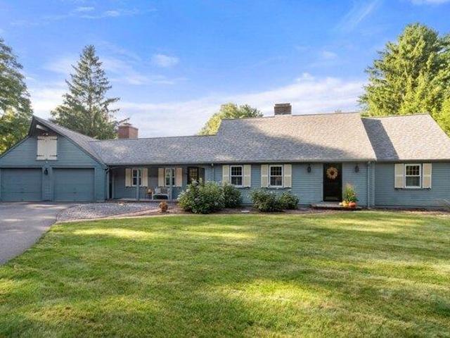 4 bedroom, Wayland MA 01778 105560997