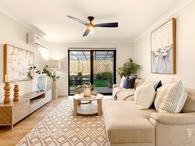 4 Bedroom House Wakerley QLD 102208353
