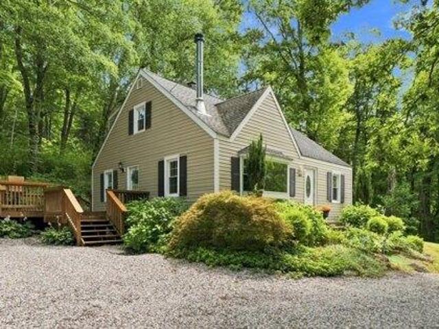 4 bedroom, Wallingford CT 06492 105427589