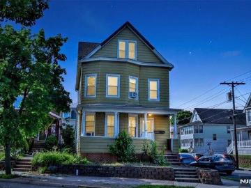 4 bedroom, Wallington NJ 07057 103160918