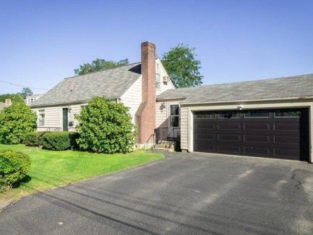 4 bedroom, Waltham MA 02453 105549772