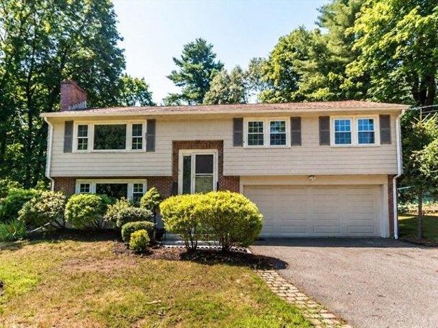 4 bedroom, Waltham MA 02451 105494488