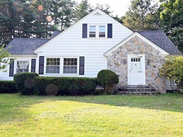 4 bedroom, Ware MA 01082 105561381