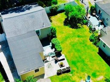 4 bedroom, Warwick RI 02889 103442968