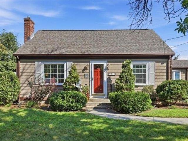 4 bedroom, Warwick RI 02889 105693500