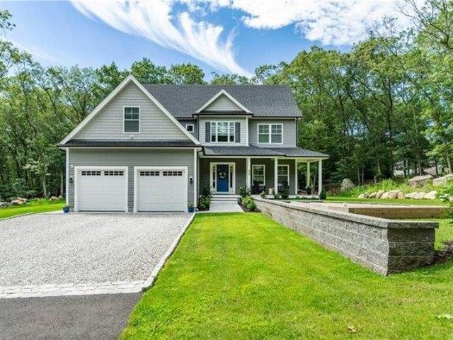 4 bedroom, Warwick RI 02818 105680574