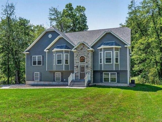 4 bedroom, Washingtonville NY 10992 105293026