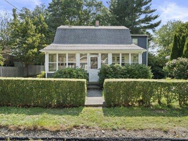 4 bedroom, Weymouth MA 02189 105440341