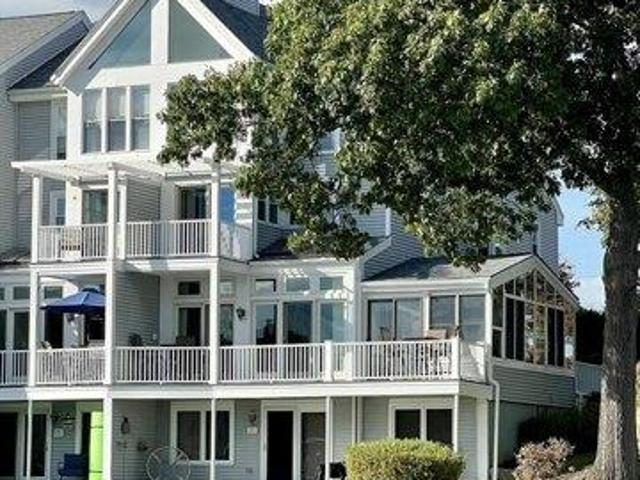 4 bedroom, Webster MA 01570 105274394