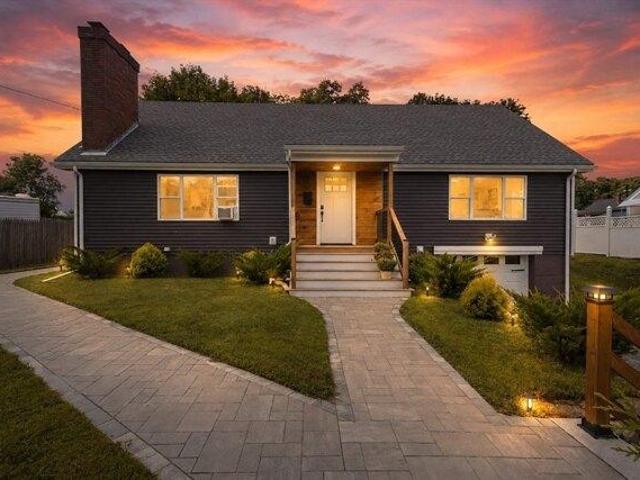 4 bedroom, Webster MA 01570 105315313