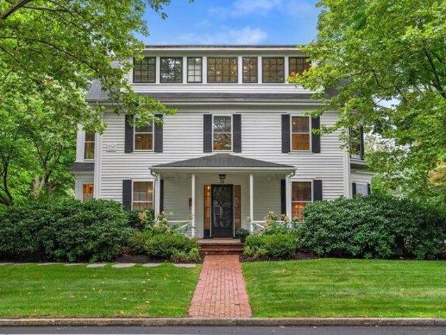 4 bedroom, Wellesley MA 02481 105551869