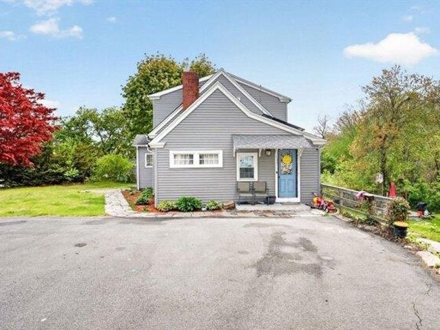 4 bedroom, West Warwick RI 02893 105493577